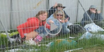 Click to Play Full Video Facebook